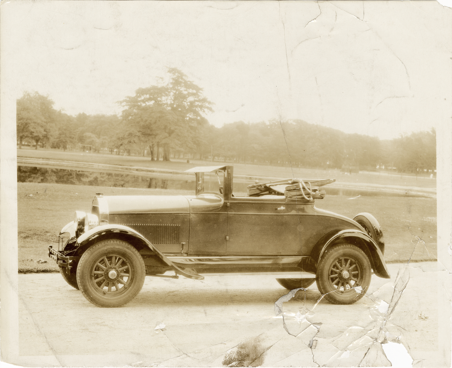1927 Locomobile automobile