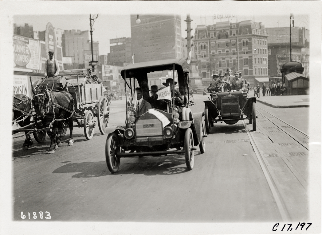 Brush and Maxwell automobiles, 1910 Abernathy Kids New York to Oklahoma Tour