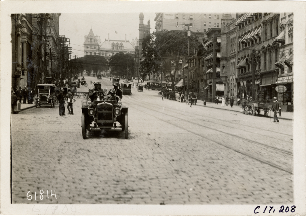 Maxwell automobile, 1910 Abernathy Kids New York to Oklahoma Tour