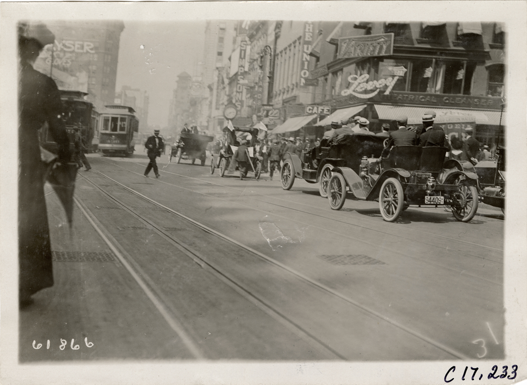 Brush and Maxwell automobiles, 1910 Abernathy Kids New York to Oklahoma Tour