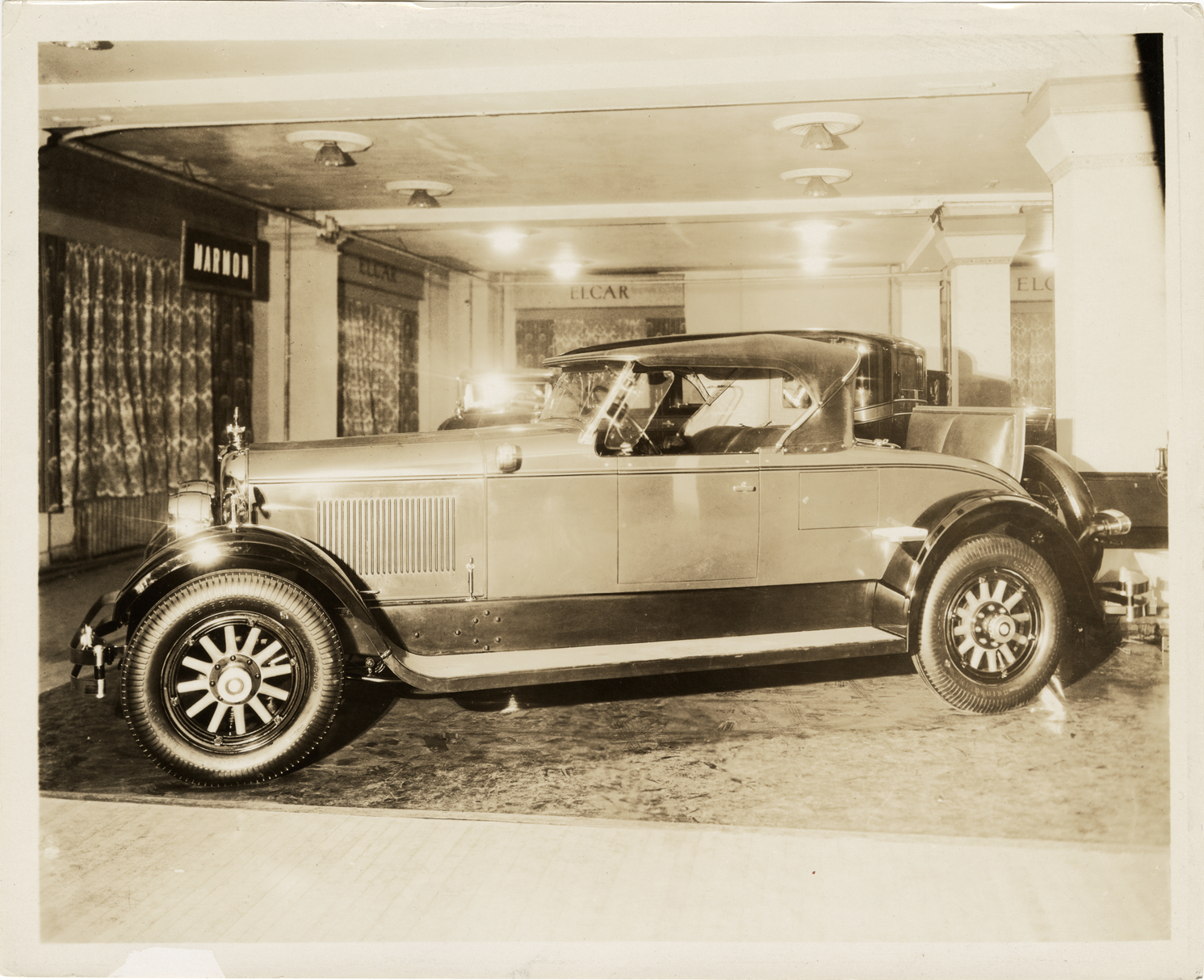 Marmon automobile