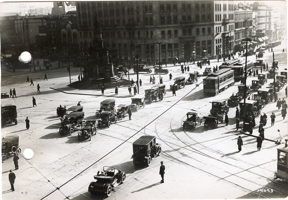 Traffic at Campus Martius