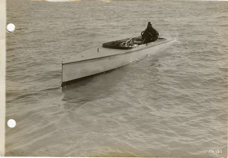 Motorboat "Gamma"