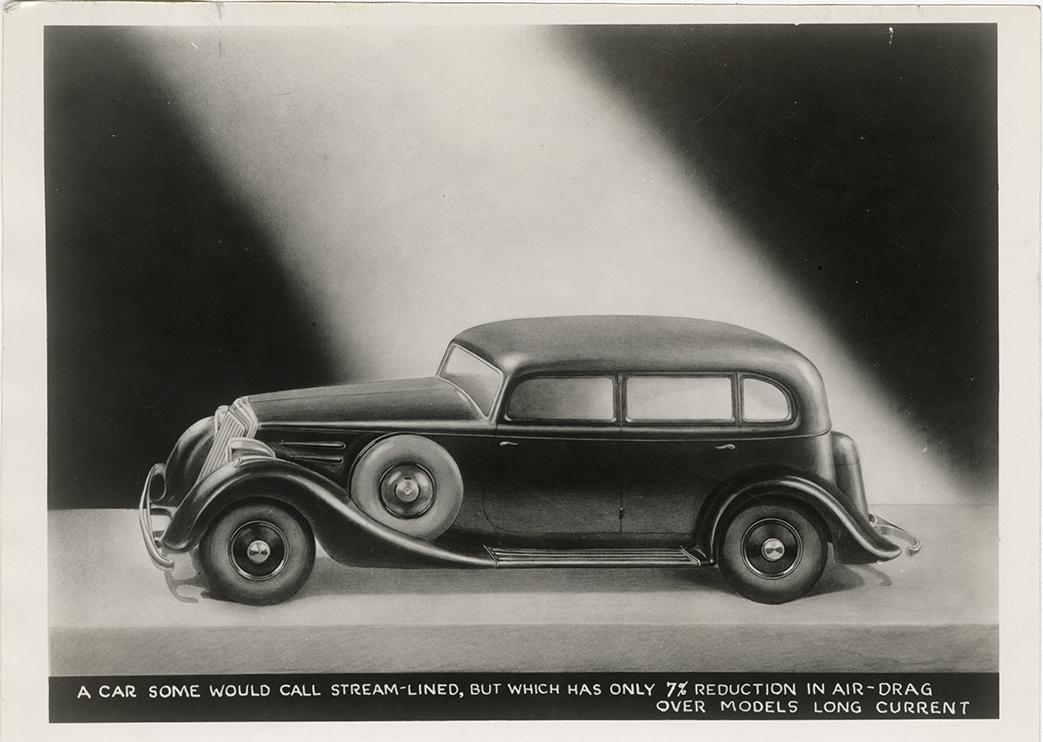 Streamlined automobile