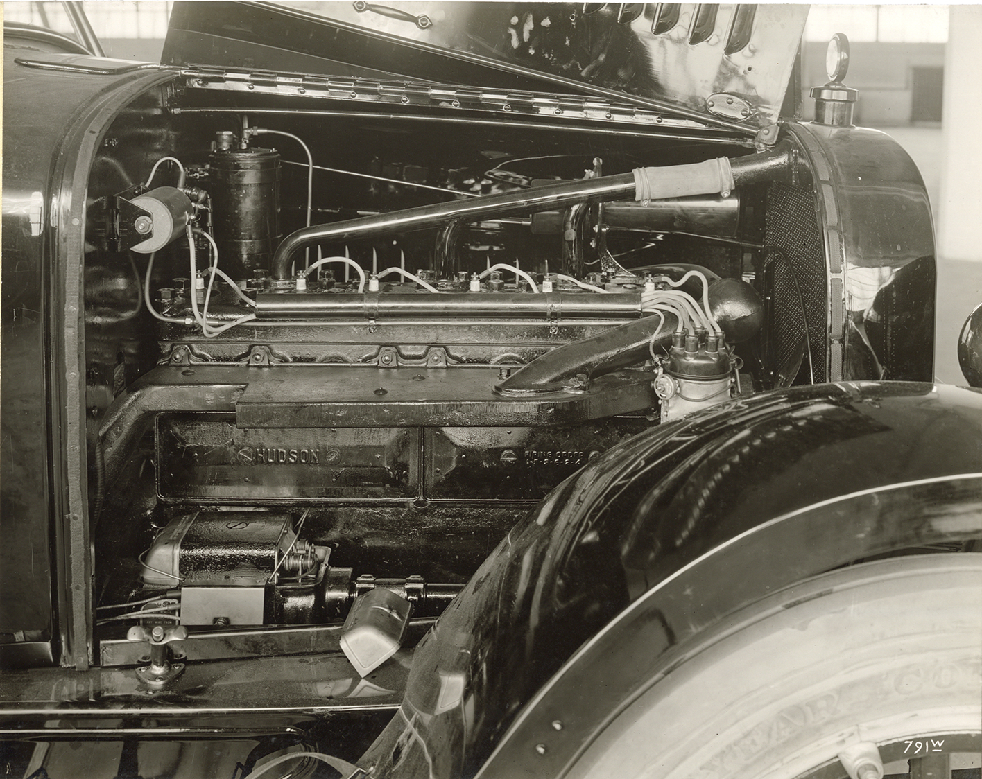 Engine, Hudson automobile