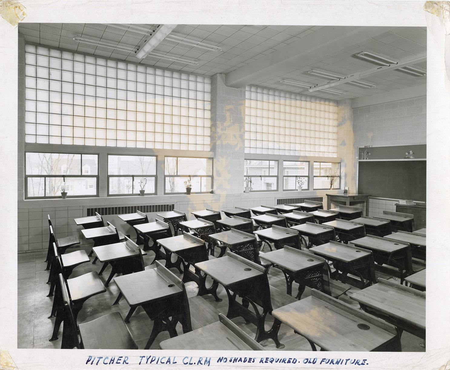 Classroom, Zina Pitcher School