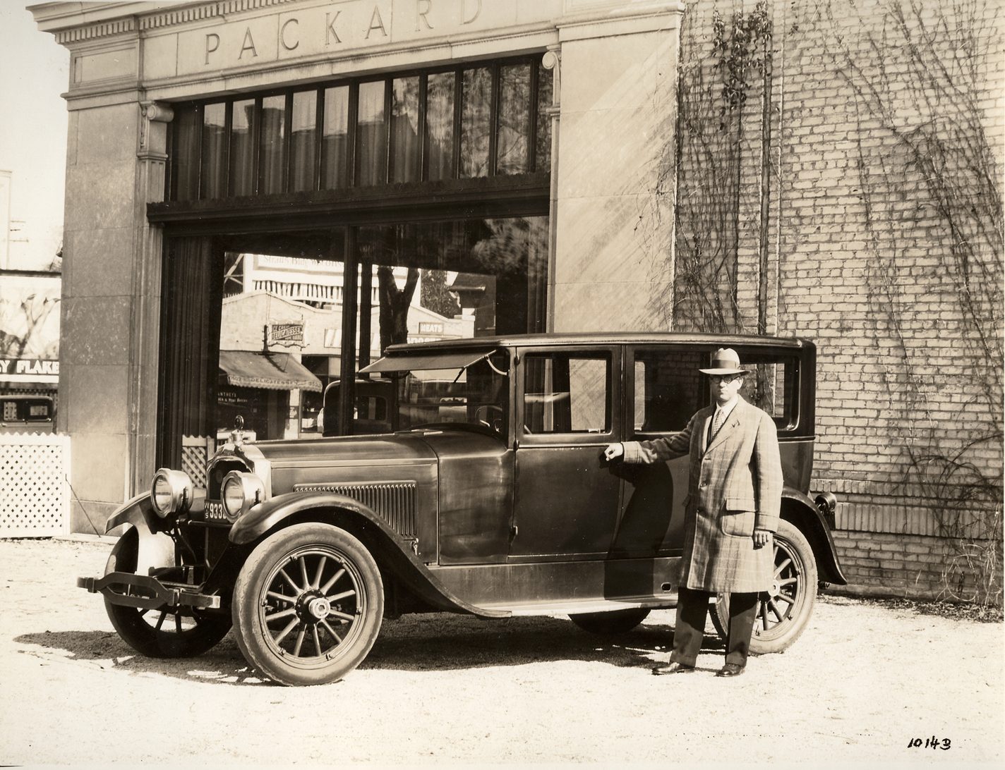 Car Dealerships New Orleans >> 1922-1923 Packard sedan, in front of Packard dealership with owner Thomas Allen | DPL DAMS Car Dealerships New Orleans >> 1922-1923 Packard sedan, in front of Packard dealership with owner Thomas Allen | DPL DAMS