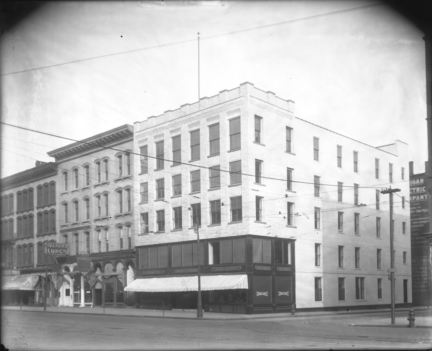 Tuttle & Clark harness manufacturers on Jefferson Avenue | DPL DAMS