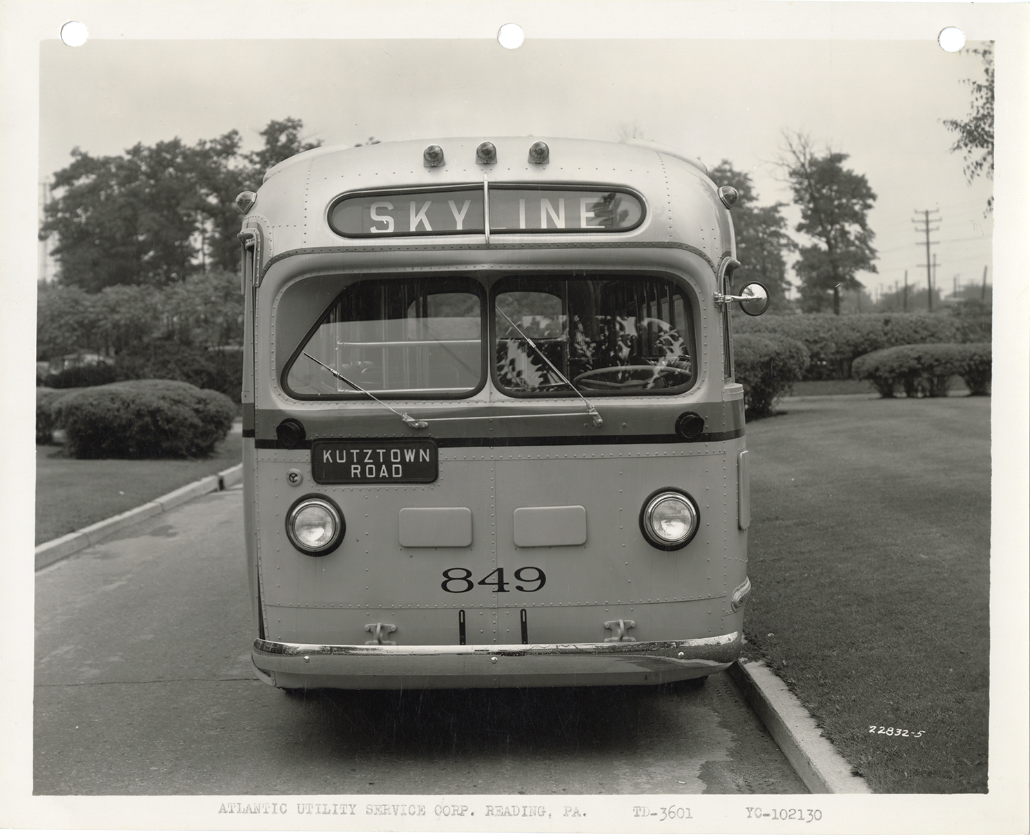 Yellow Truck And Coach Bus Atlantic Utility Service Corp Model 3601 